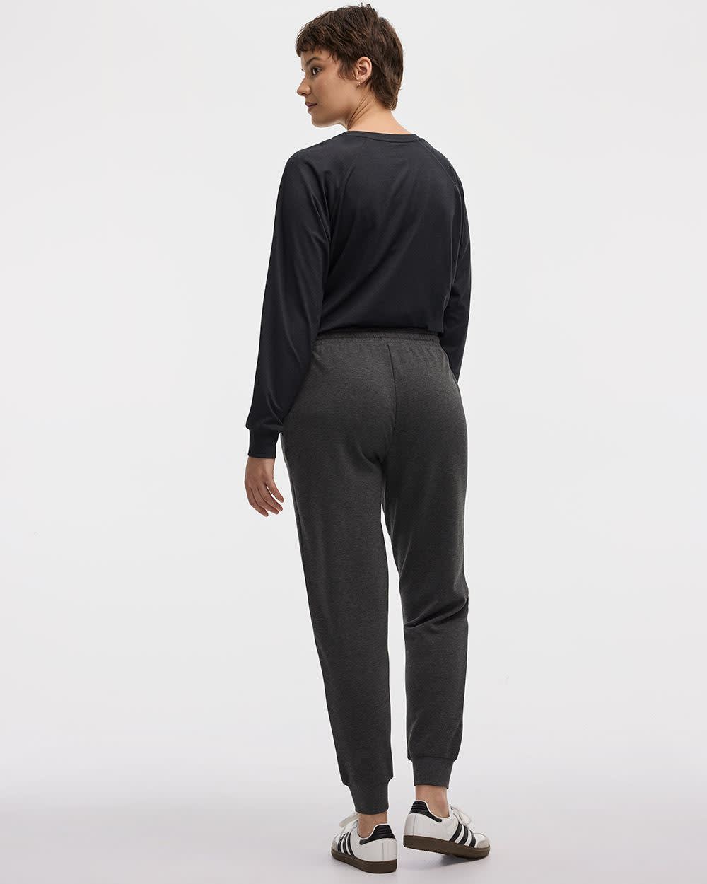 Long-Sleeve Crew-Neck Pullover - Dry-Lux (R) Hyba Essentials